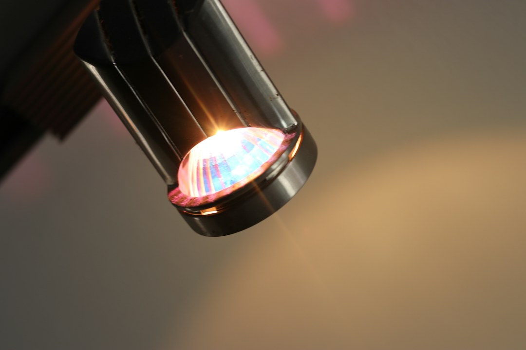 Sicurezza fotobiologica LED: perché RG0 non basta